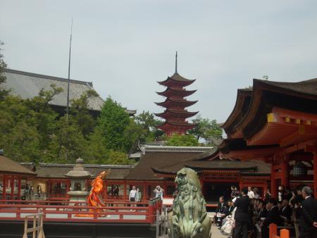 le temple d'itsukushima