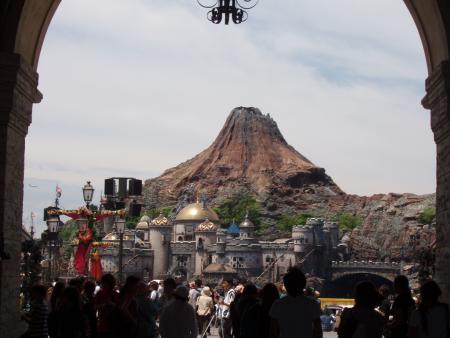 a journey into the middle of earth